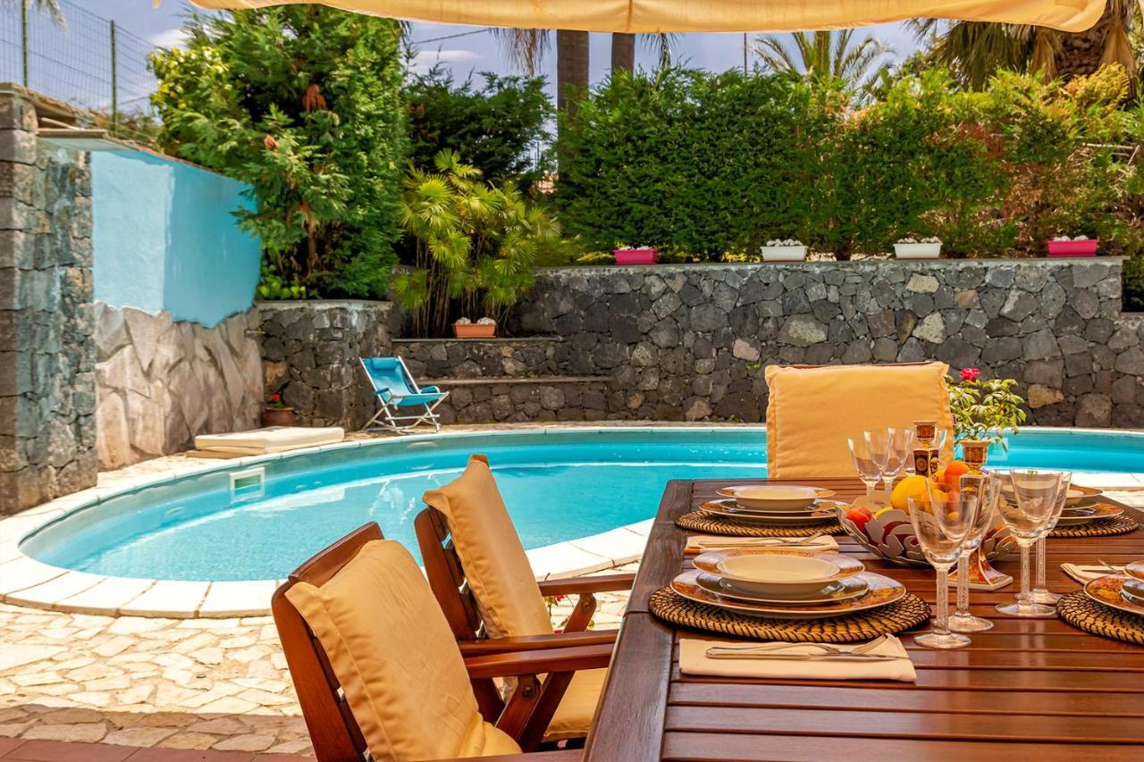 Villa Magdalena Aci SantʼAntonio Dış mekan fotoğraf